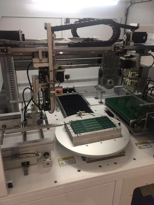 La carte PCB en aluminium V de substrat de Genitec a coupé la machine avec la découpeuse ZM30-X d'écran tactile de WEILUN