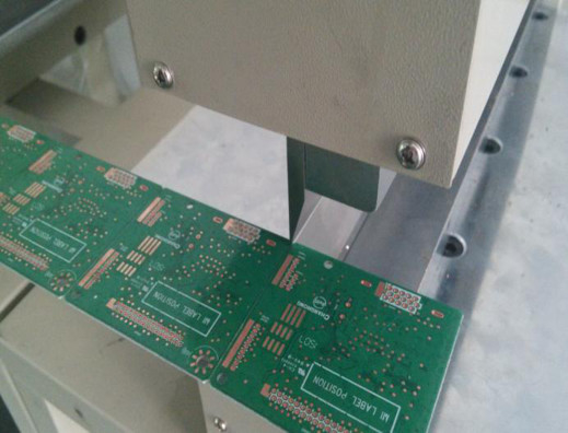Genitec V pneumatique a coupé le séparateur de carte PCB de machine avec la technologie de l'Allemagne pour SMT ZM30-P